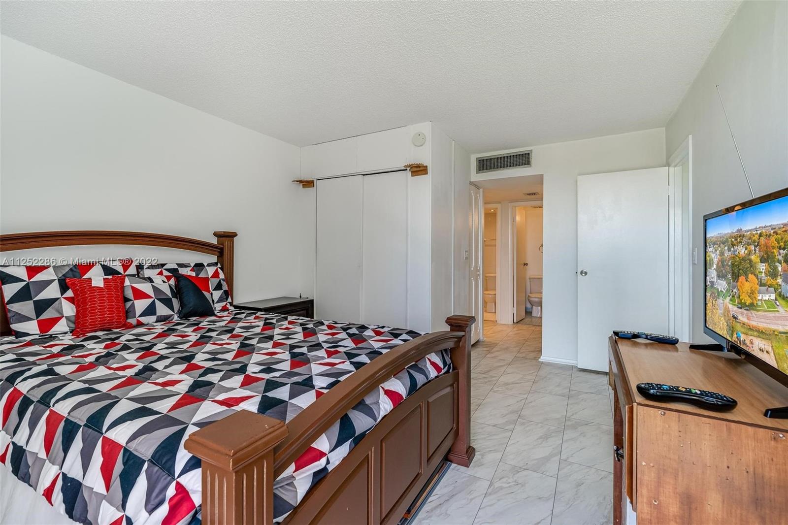 BRAVURA I CONDO - Residential