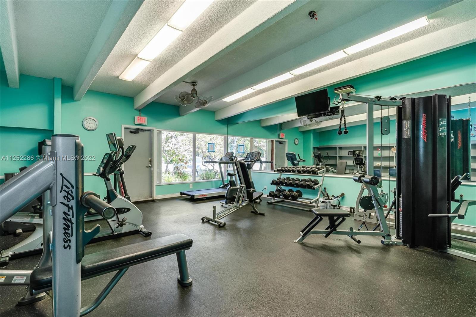 BRAVURA I CONDO - Residential