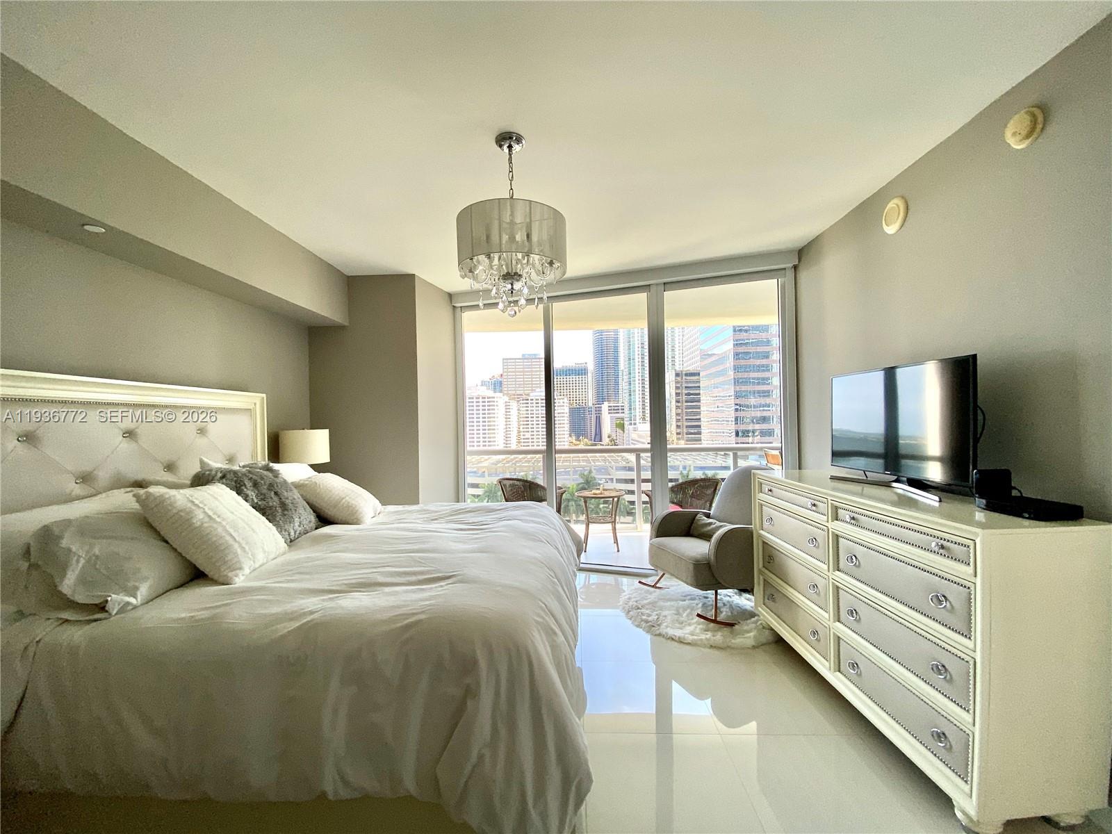 ICON BRICKELL NO TWO - Residential