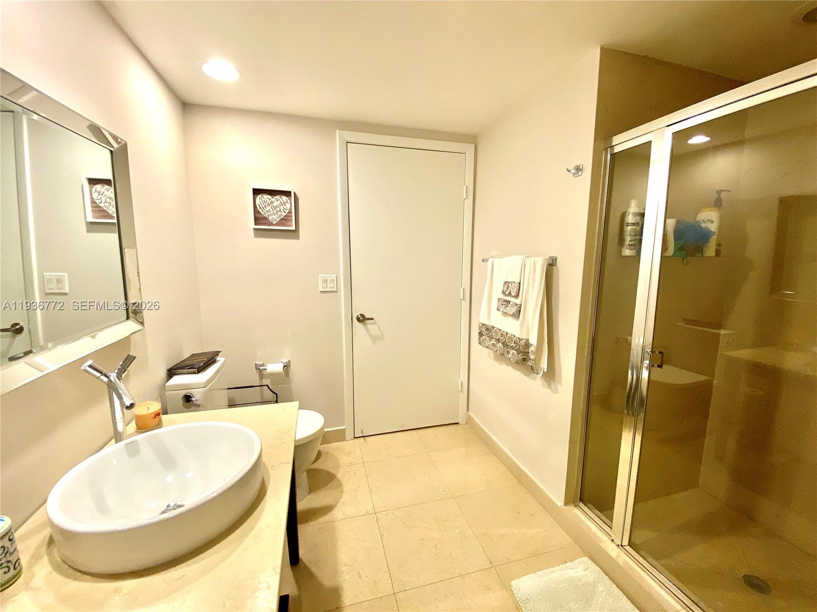 ICON BRICKELL NO TWO - Residential