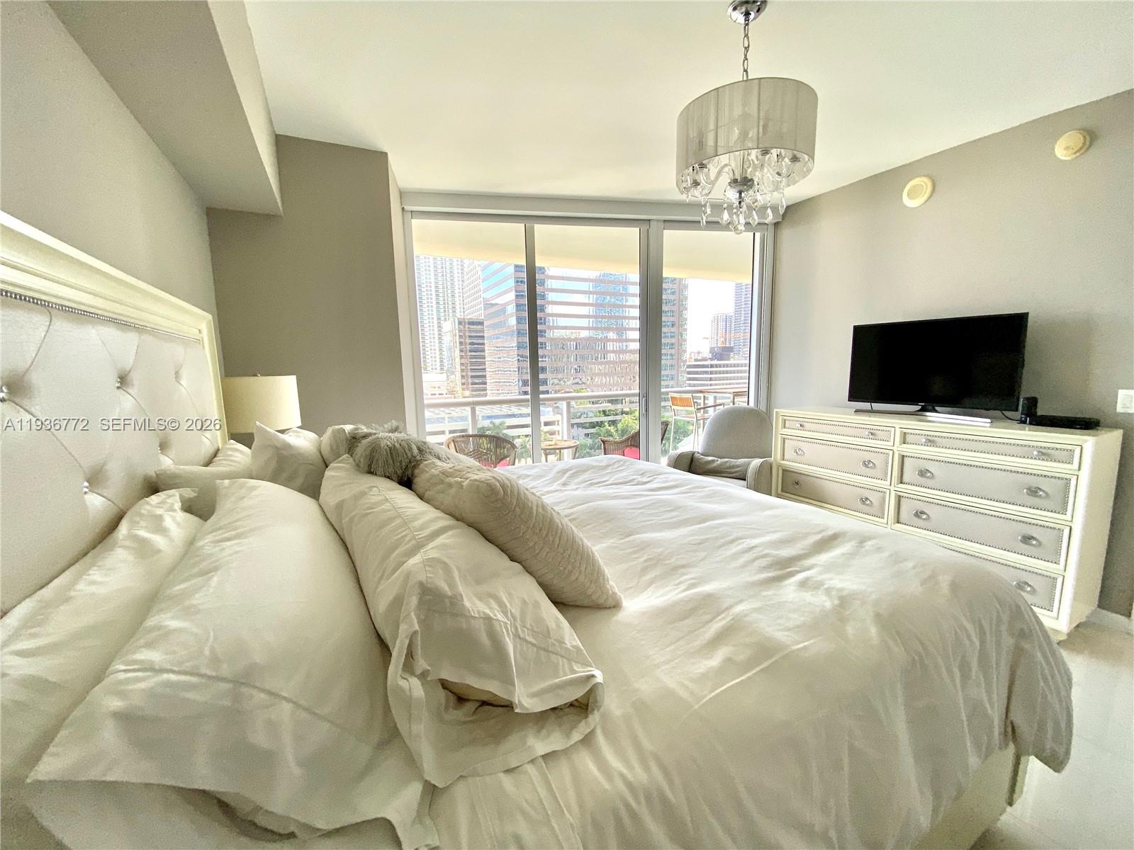 ICON BRICKELL NO TWO - Residential