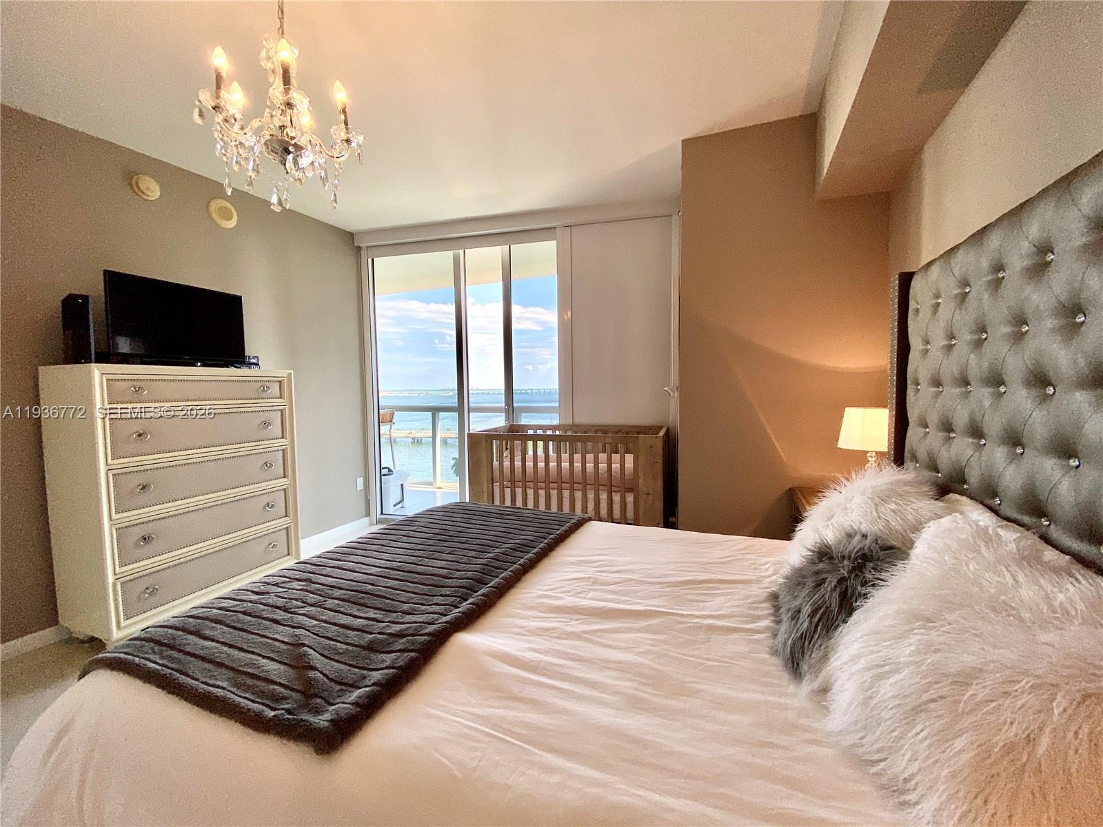 ICON BRICKELL NO TWO - Residential