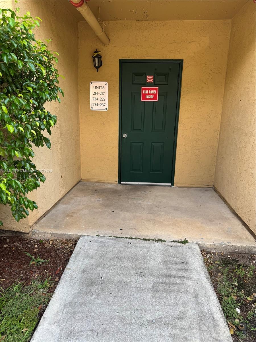 SAVANNAH AT RIVERSIDE CON - Residential Lease