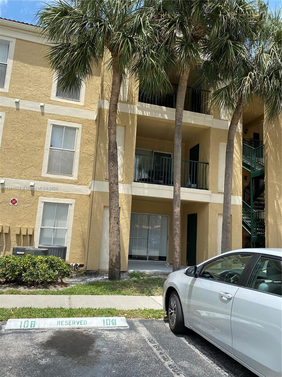 SAVANNAH AT RIVERSIDE CON - Residential Lease