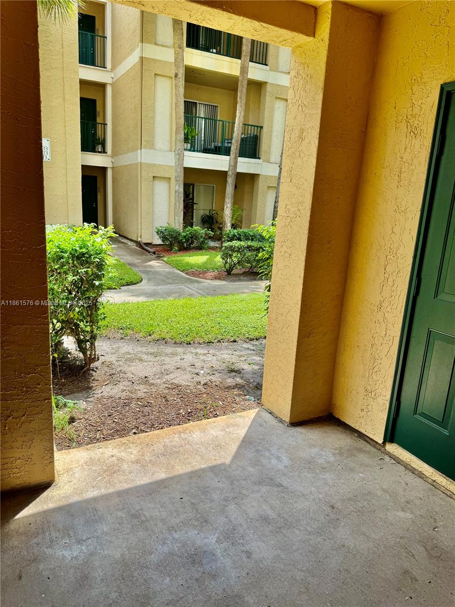 SAVANNAH AT RIVERSIDE CON - Residential Lease