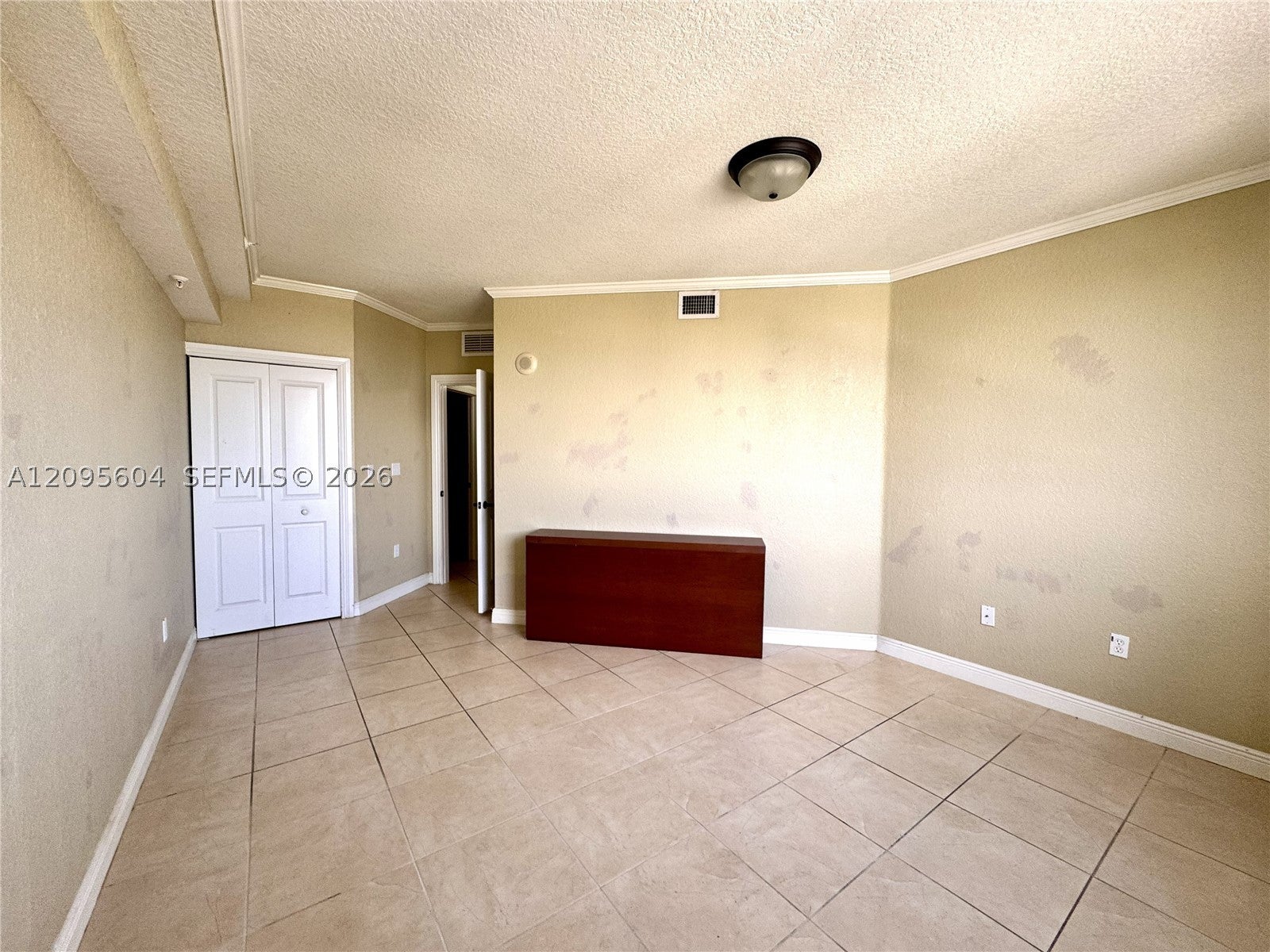 2301 SW 27th Ave 1500