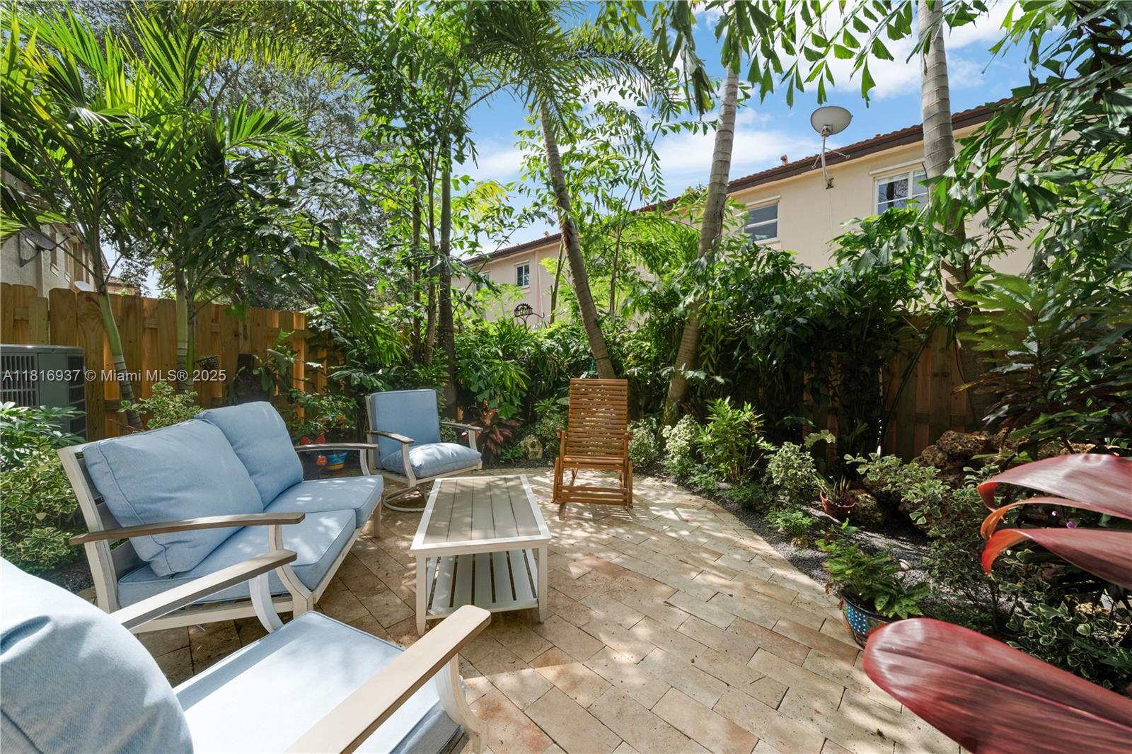 LAKES BY THE BAY JAY - Residential