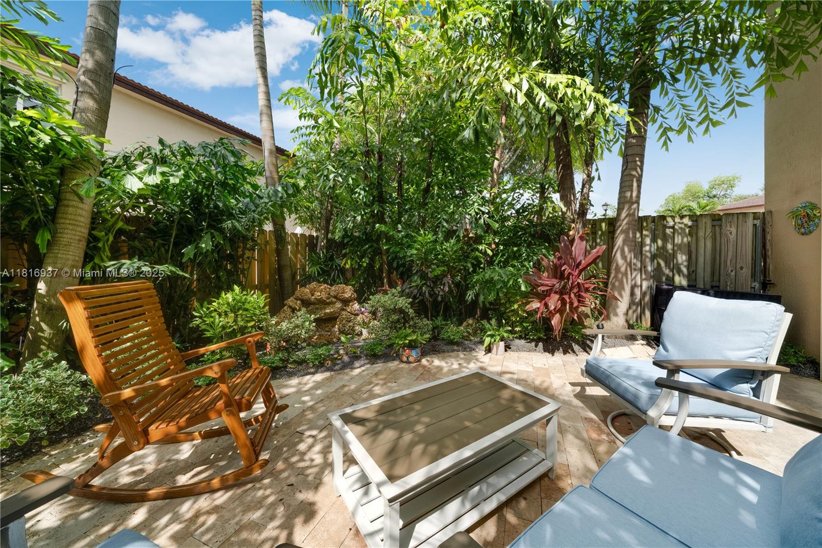 LAKES BY THE BAY JAY - Residential