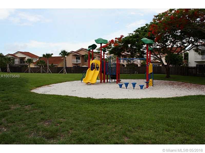 Lakes Meadow Homes - Residential