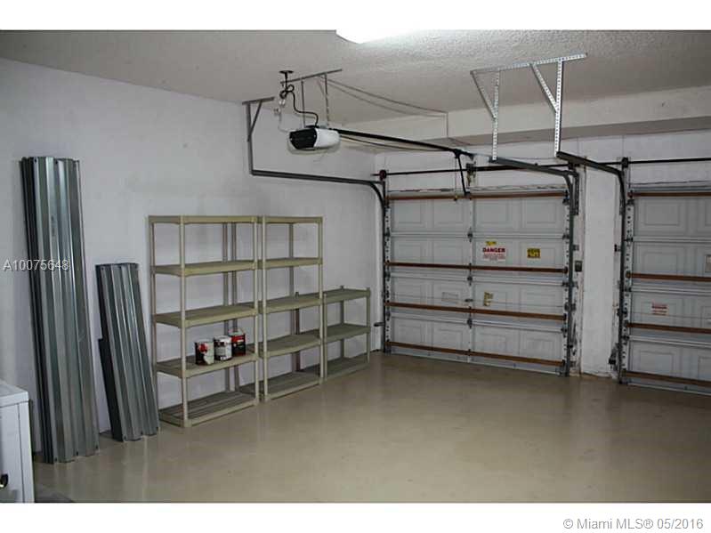 Lakes Meadow Homes - Residential