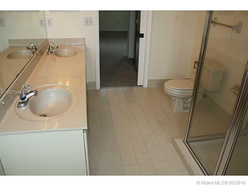 Lakes Meadow Homes - Residential