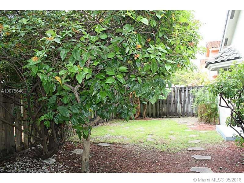 Lakes Meadow Homes - Residential