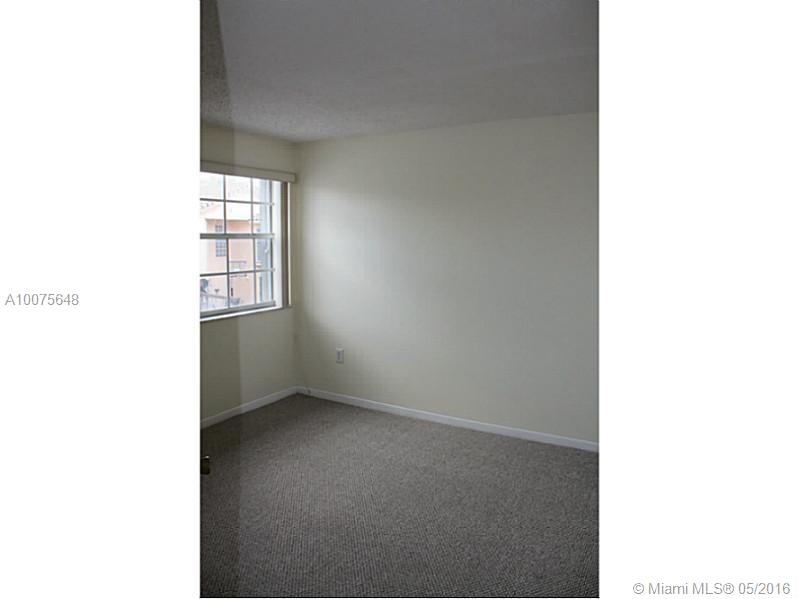 Lakes Meadow Homes - Residential