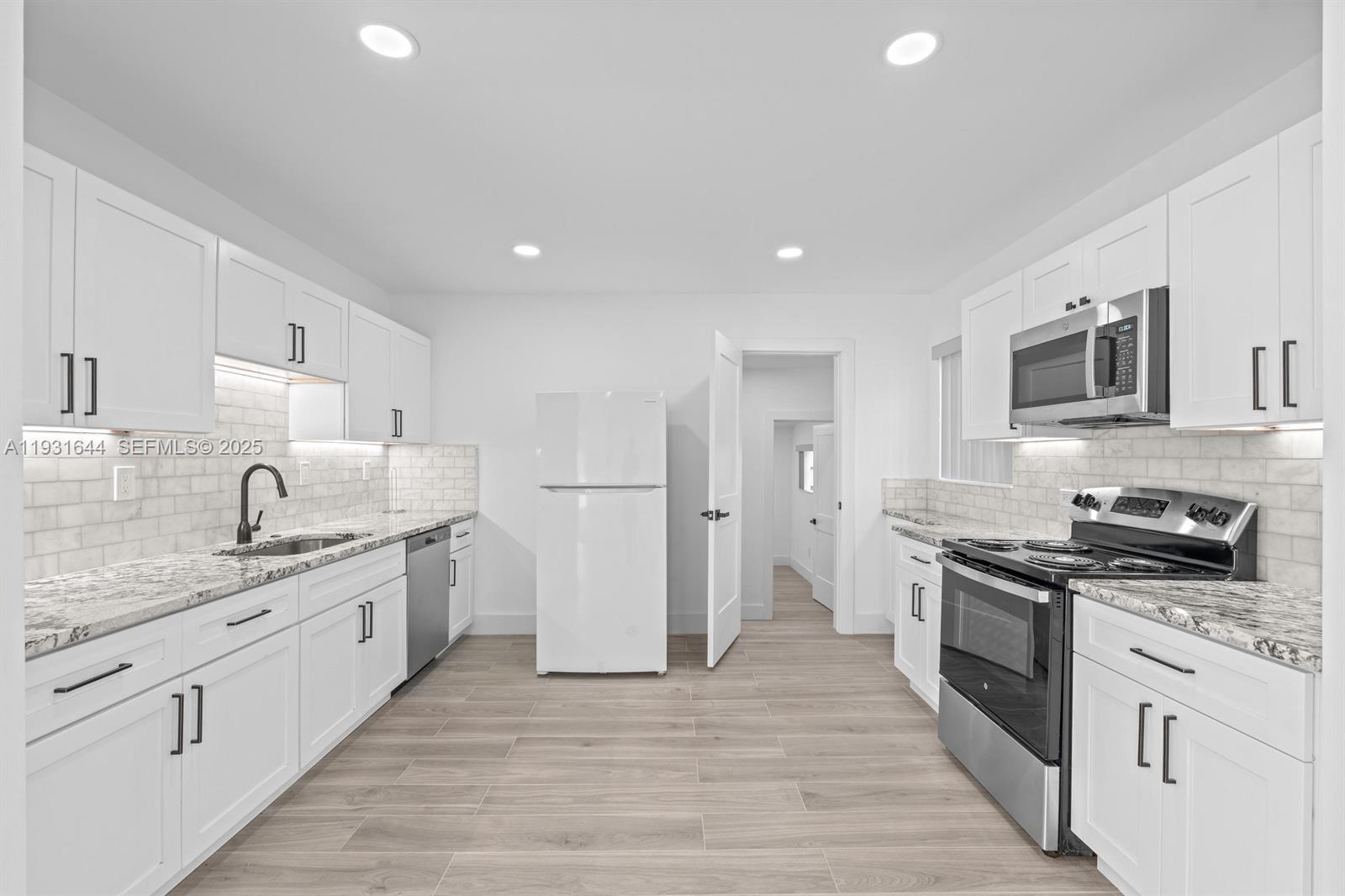 GOLDEN SHORES OCEAN BLVD - Residential Lease