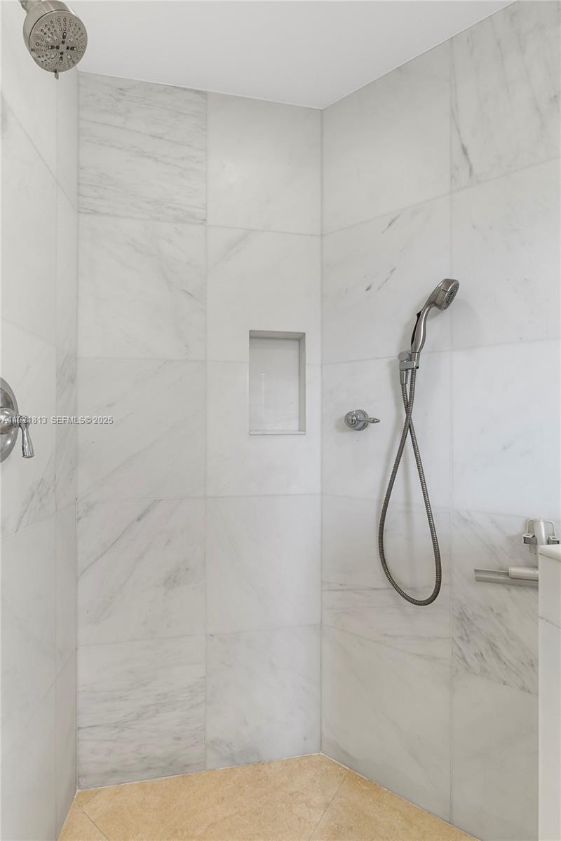 POMPANO BEACH HIGHLANDS 5 - Residential