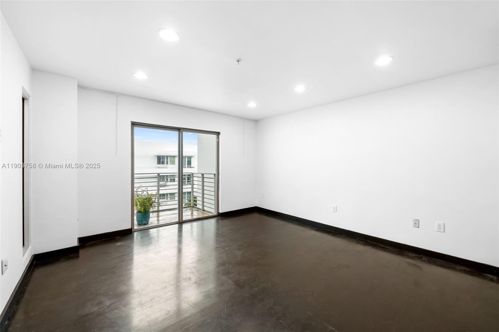 VILASOL CONDO - Residential Lease