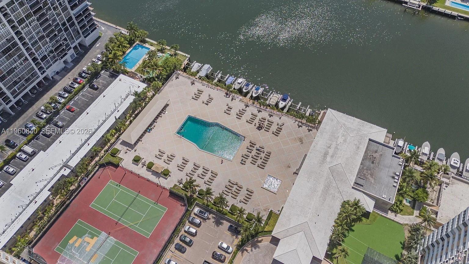 HEMISPHERES CONDO - Residential