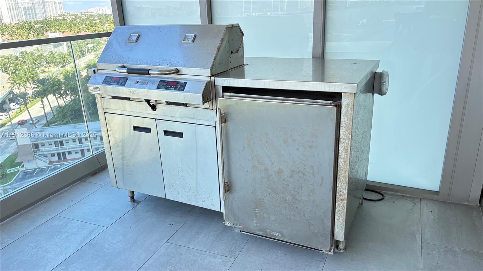 18975 COLLINS CONDO - Residential Lease