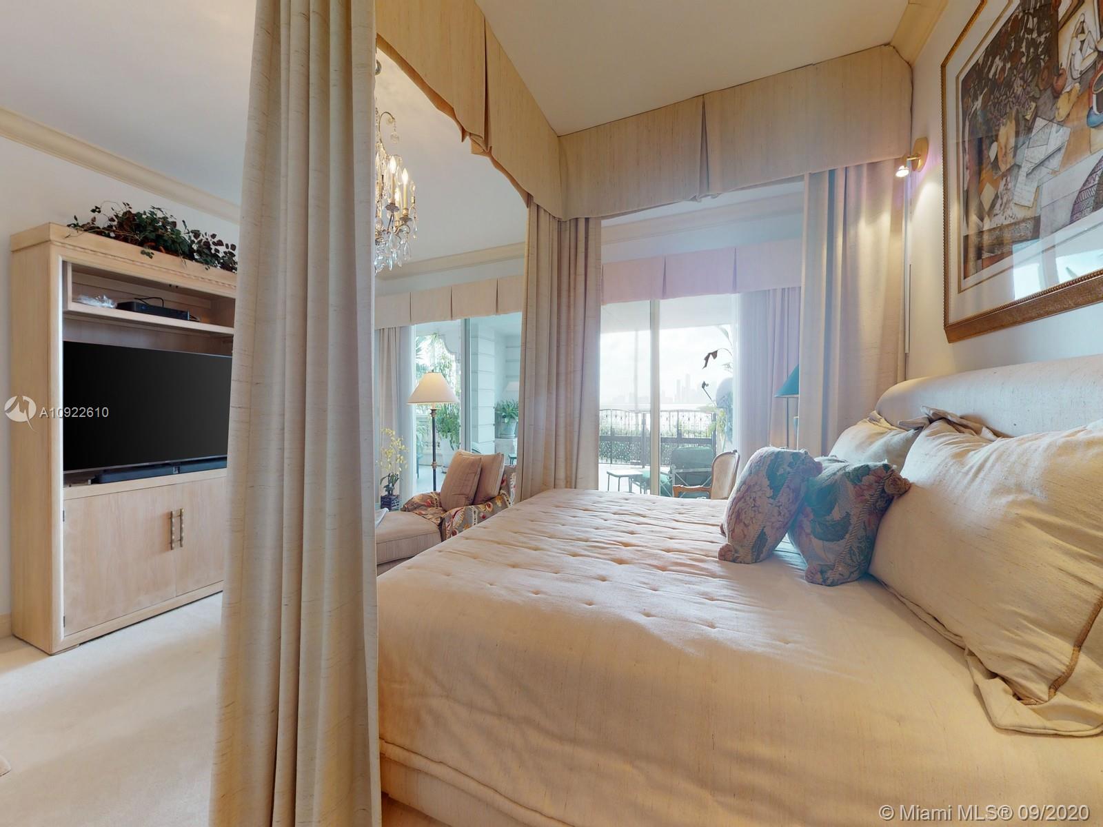 BAYVIEW FISHER ISL CONDO - Residential