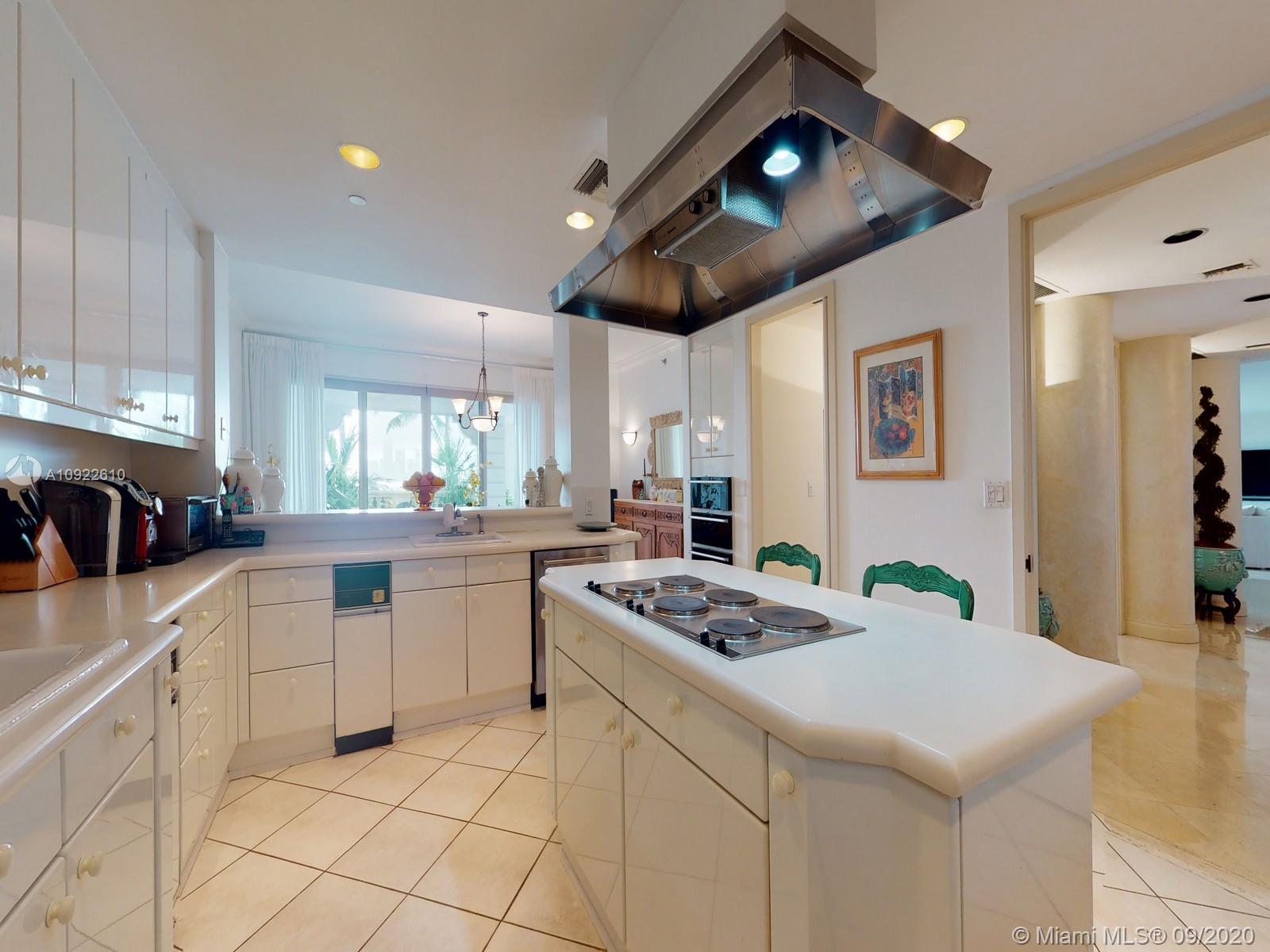 BAYVIEW FISHER ISL CONDO - Residential