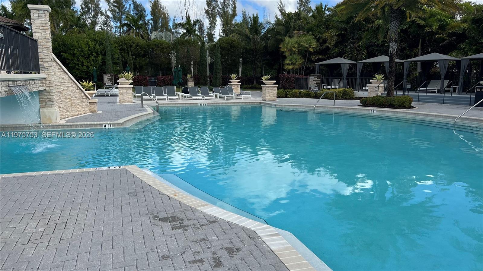 GRAND BAY SOUTH VILLAS - Residential Lease