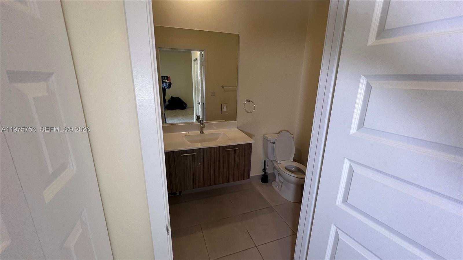 GRAND BAY SOUTH VILLAS - Residential Lease