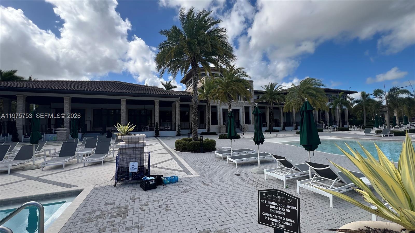 GRAND BAY SOUTH VILLAS - Residential Lease