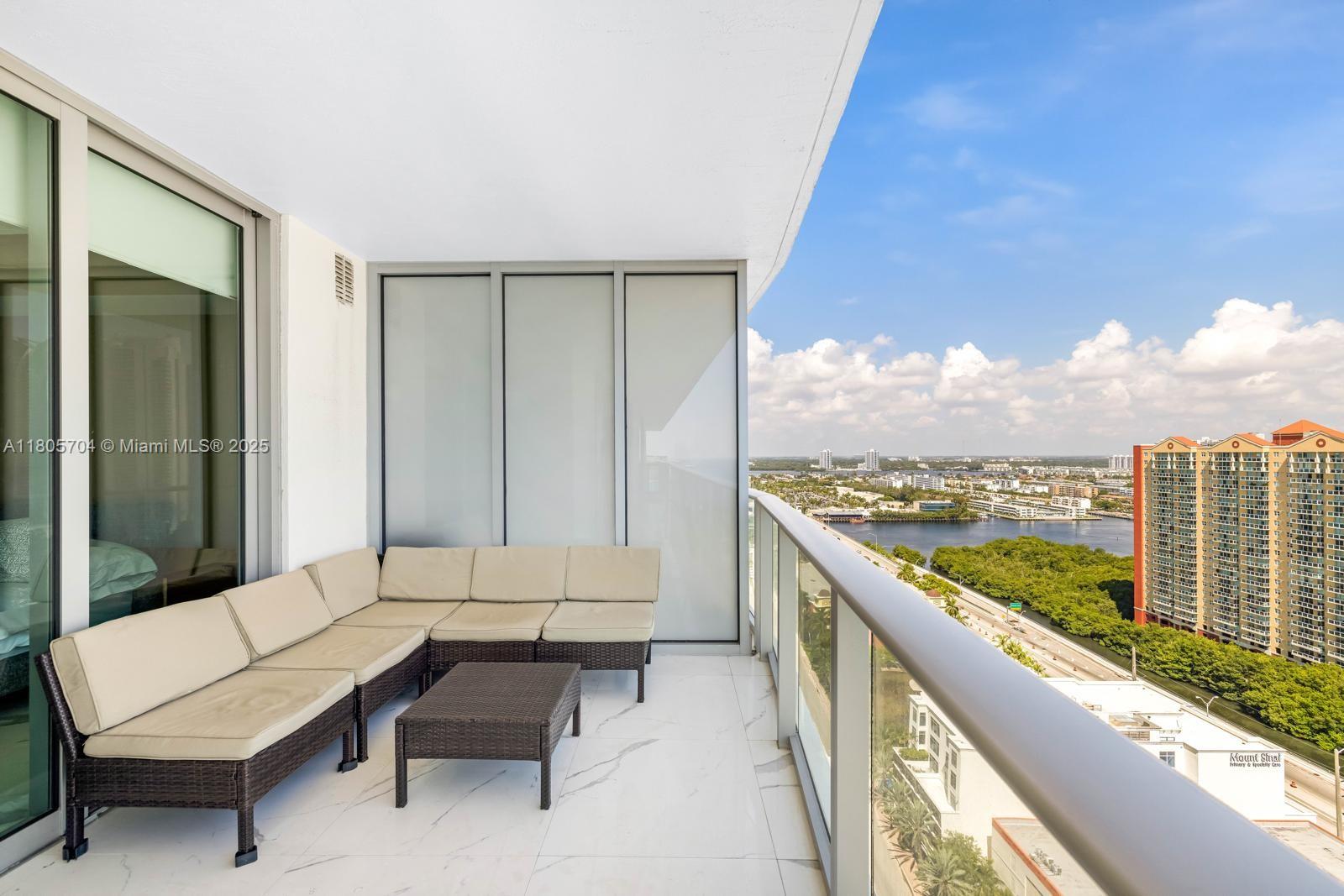 PARQUE TOWERS CONDO - Residential Lease