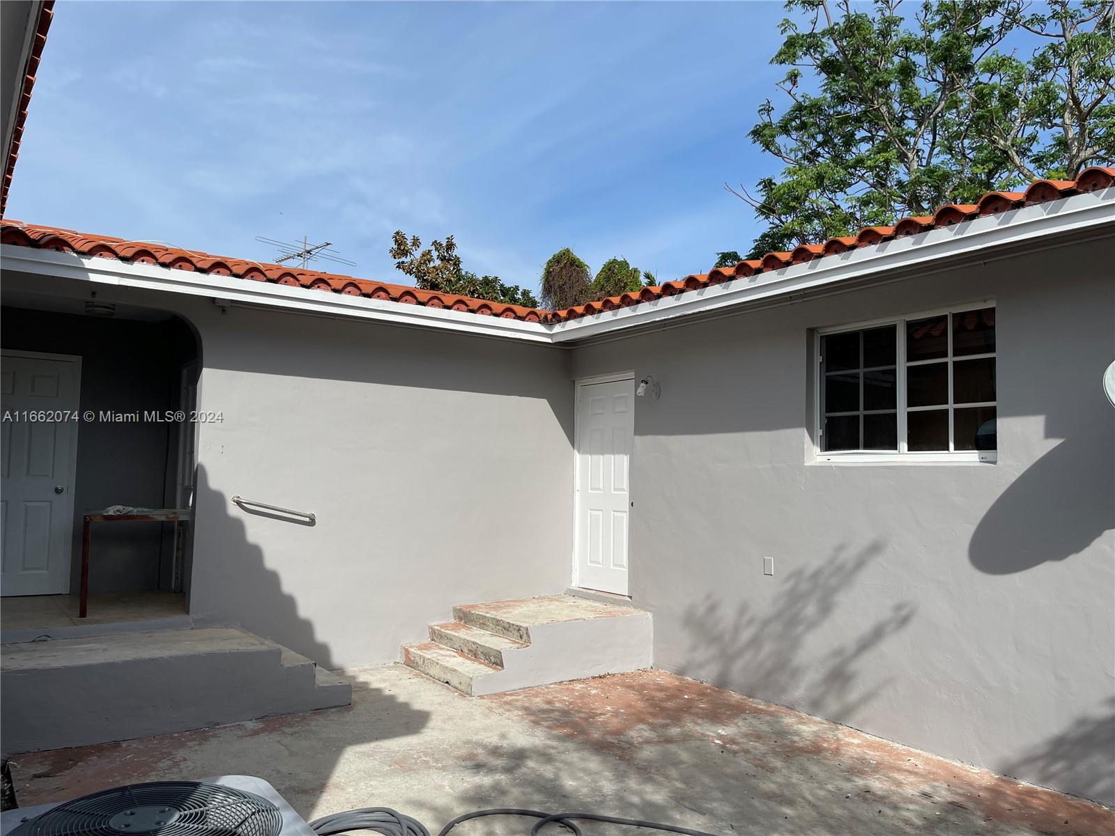 TWELFTH ST MANORS - Residential Income