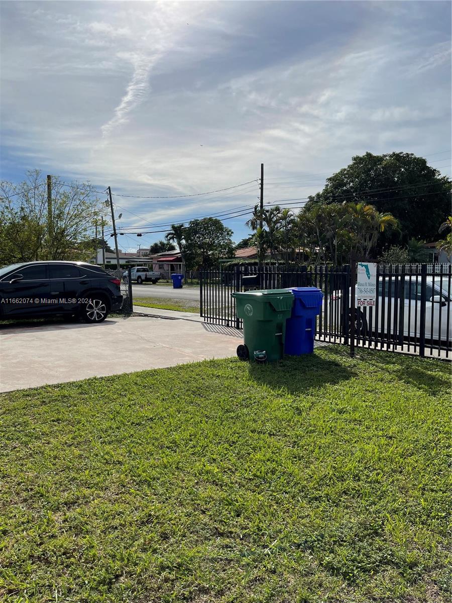 TWELFTH ST MANORS - Residential Income