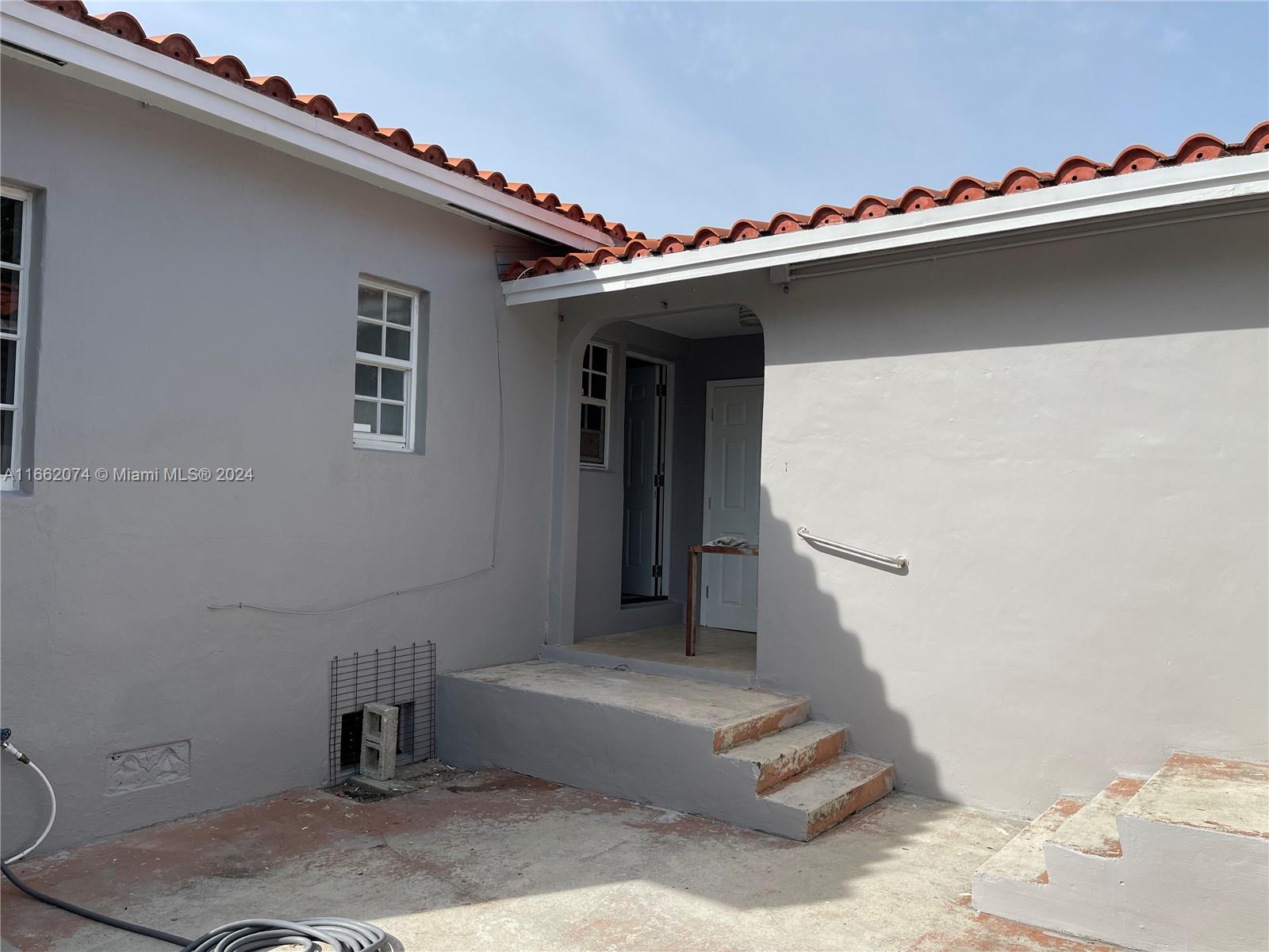 TWELFTH ST MANORS - Residential Income
