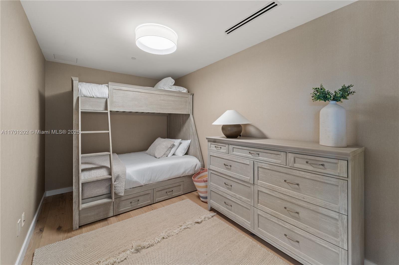 OCEANA KEY BISCAYNE CONDO - Residential