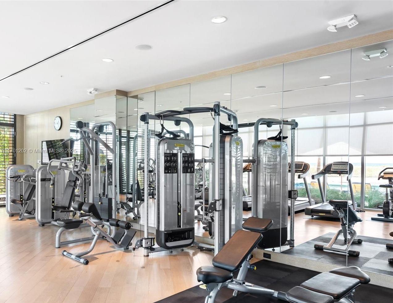 OCEANA KEY BISCAYNE CONDO - Residential