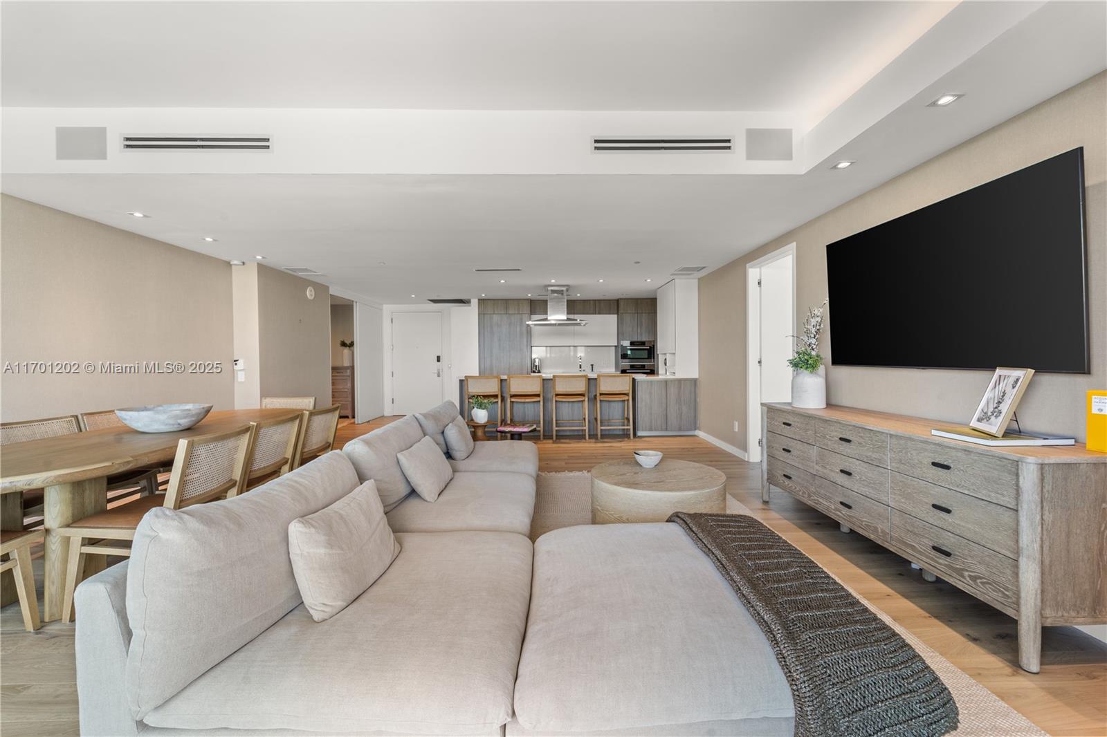 OCEANA KEY BISCAYNE CONDO - Residential
