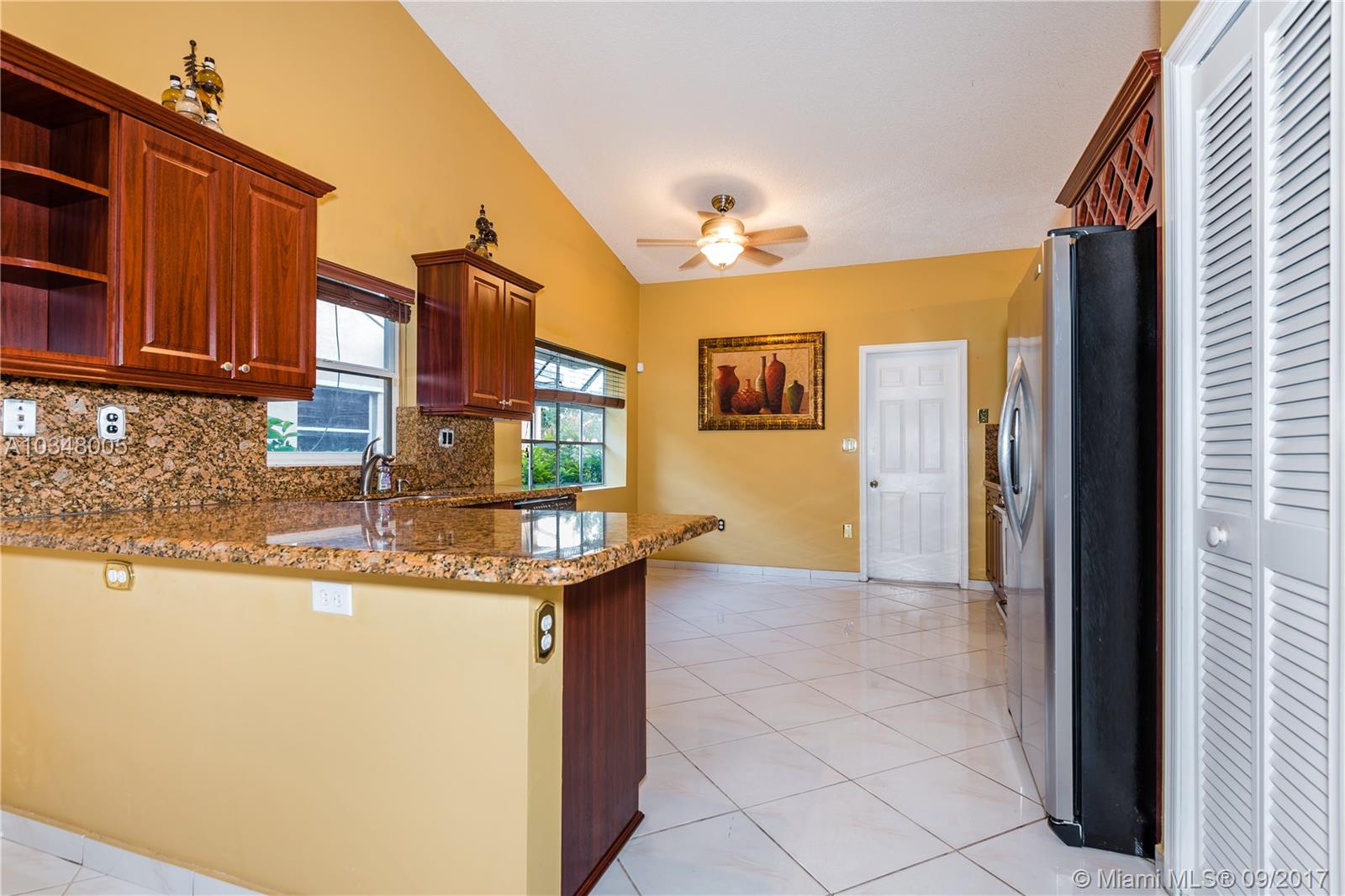 REPLAT OF COUNTRY LAKES S - Residential