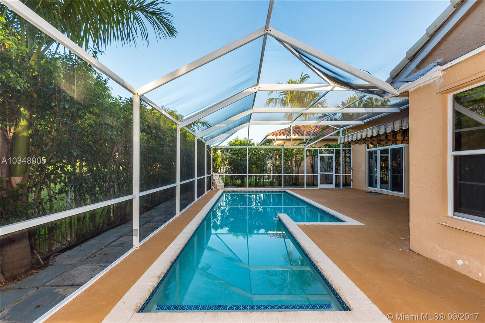 REPLAT OF COUNTRY LAKES S - Residential