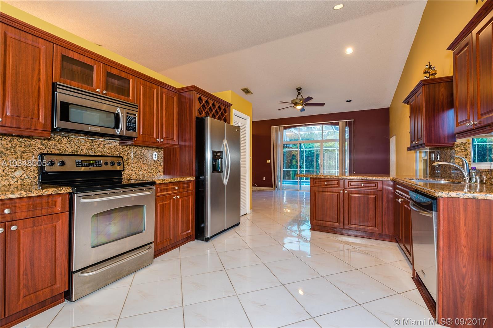 REPLAT OF COUNTRY LAKES S - Residential