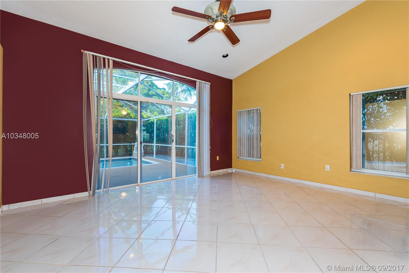 REPLAT OF COUNTRY LAKES S - Residential