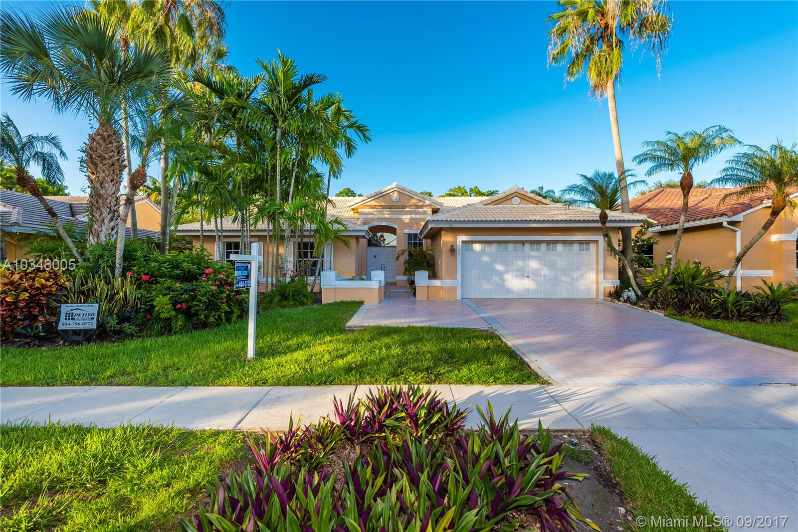 REPLAT OF COUNTRY LAKES S - Residential