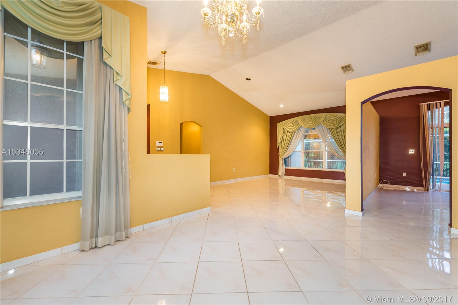 REPLAT OF COUNTRY LAKES S - Residential