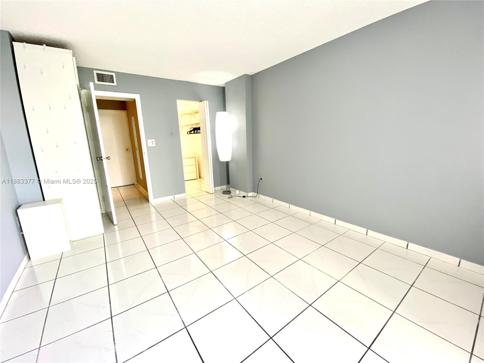WOODSIDE APTS CONDO - Residential Lease