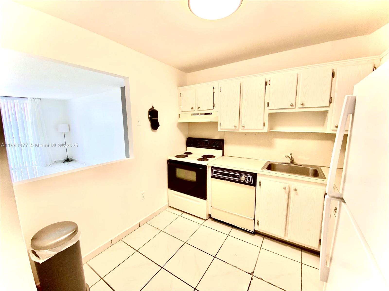WOODSIDE APTS CONDO - Residential Lease