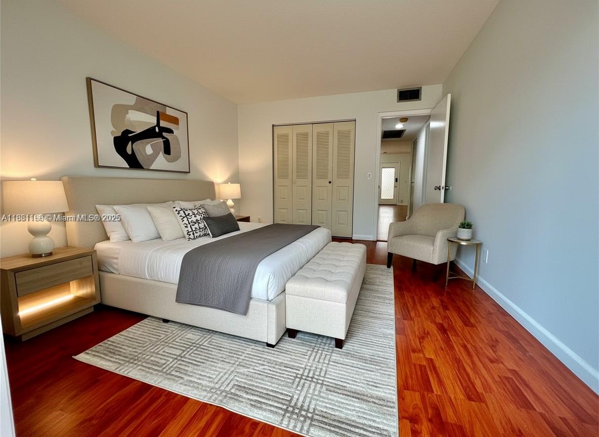 KINGSLEY AT CENTURY VILLA - Residential Lease