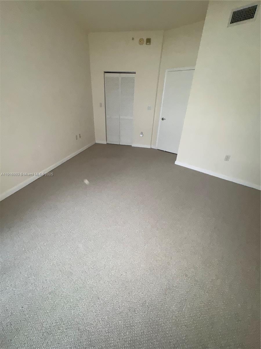 TURNBERRY ON THE GREEN - Residential Lease