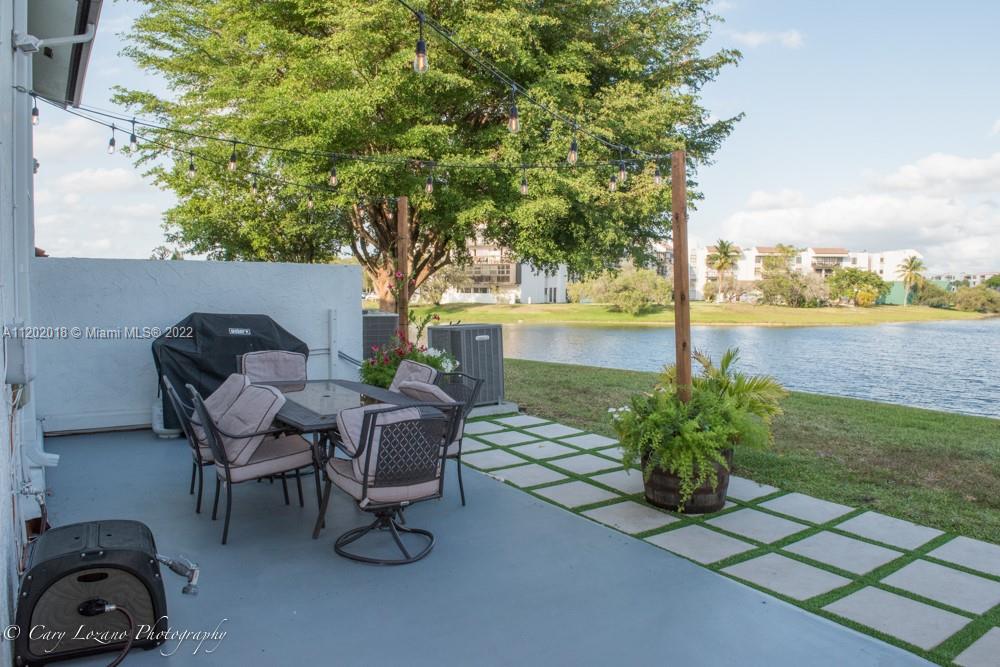 VILLA VENEZIA CONDO - Residential