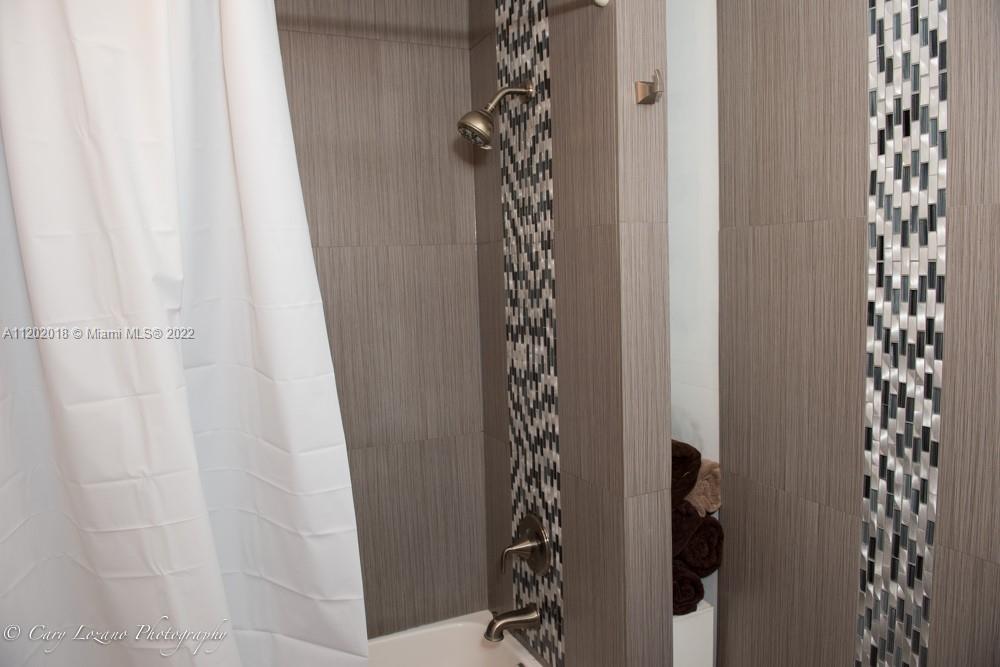 VILLA VENEZIA CONDO - Residential