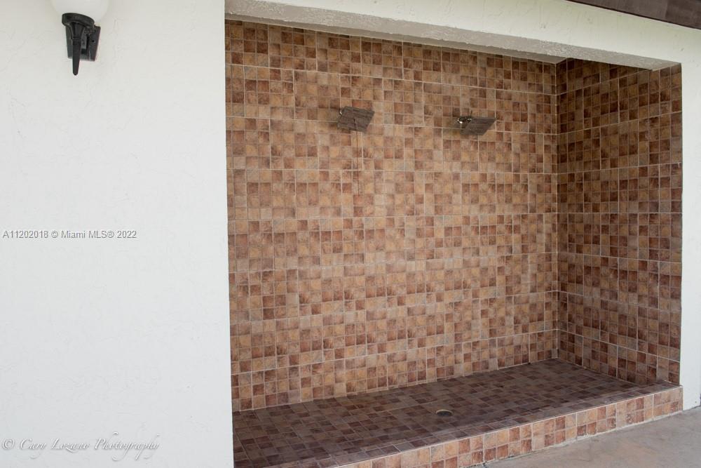 VILLA VENEZIA CONDO - Residential