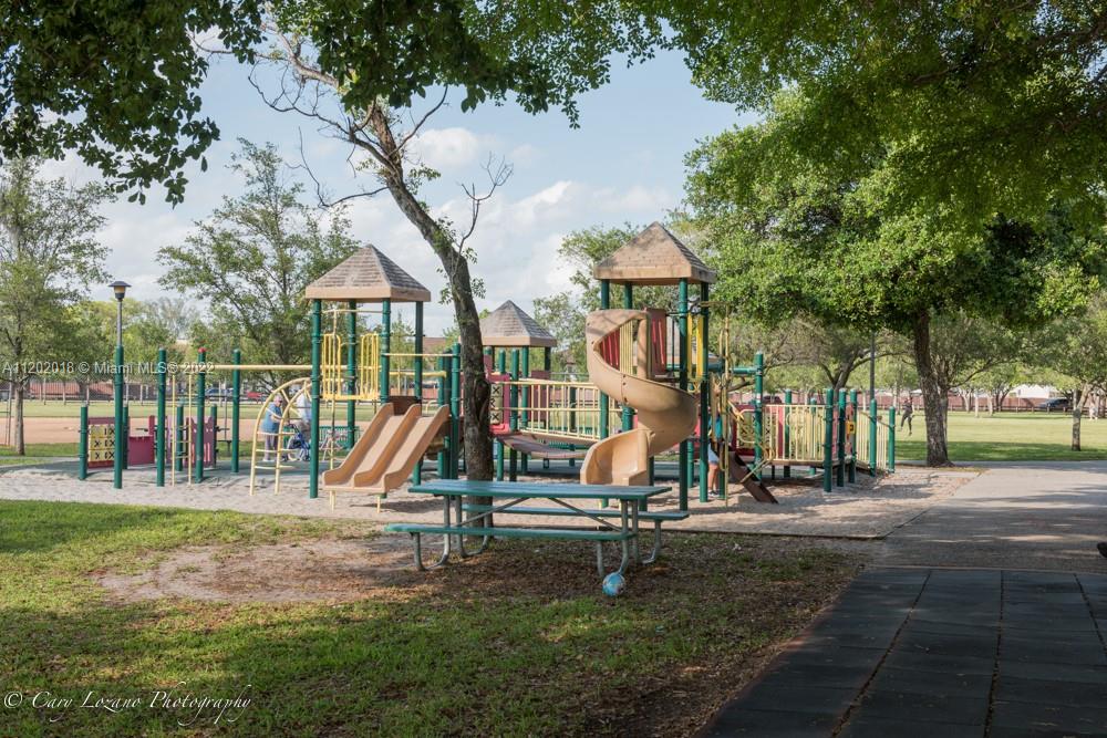 VILLA VENEZIA CONDO - Residential