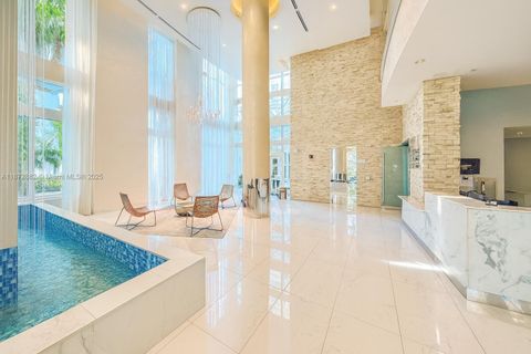 41 SE 5th St 602 Miami FL 33131