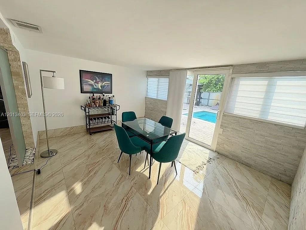 F A BARRETTS SUB OF W1/2 - Residential
